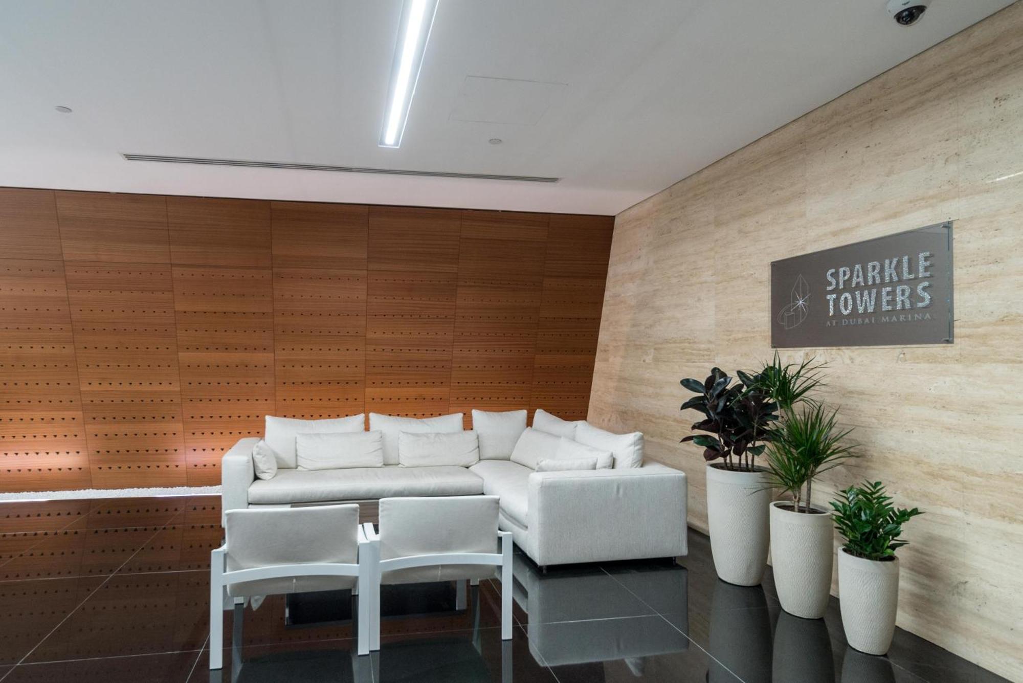 Icon Casa Living - Sparkle Tower 1 Apartment Дубай Екстериор снимка